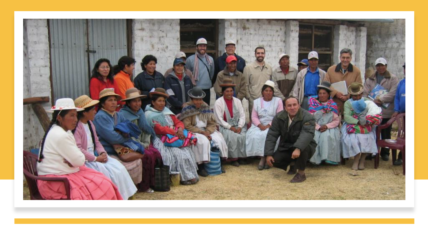 Primera reunión con la Comunidad Aymara en Illave, 2007 junto con el Dr. Adolfo Cazorla, Director del Proyecto, el Dr. Jorge Jordana y otros miembros del equipo